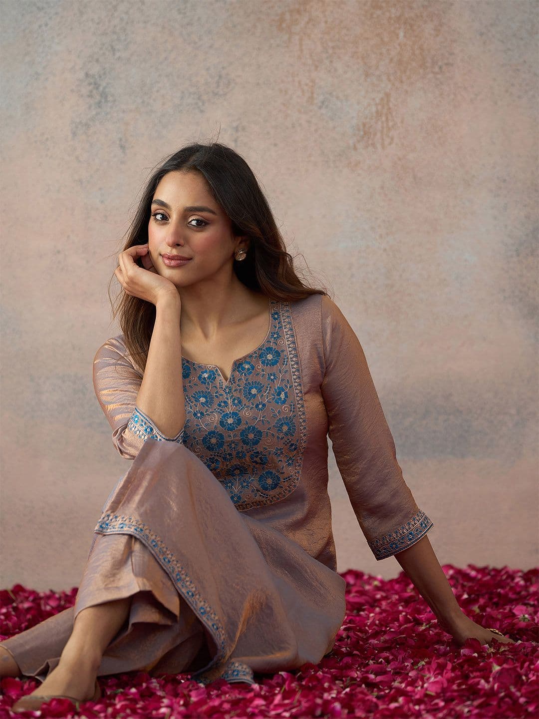 Anouk Mirage Women Ethnic Motifs Embroidered Regular Thread Work Kurta with Palazzos - view 1