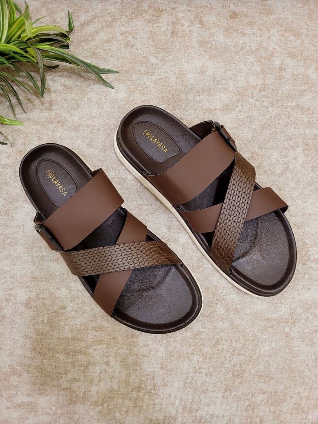 Layasa Men Slip-On thumbnail 2
