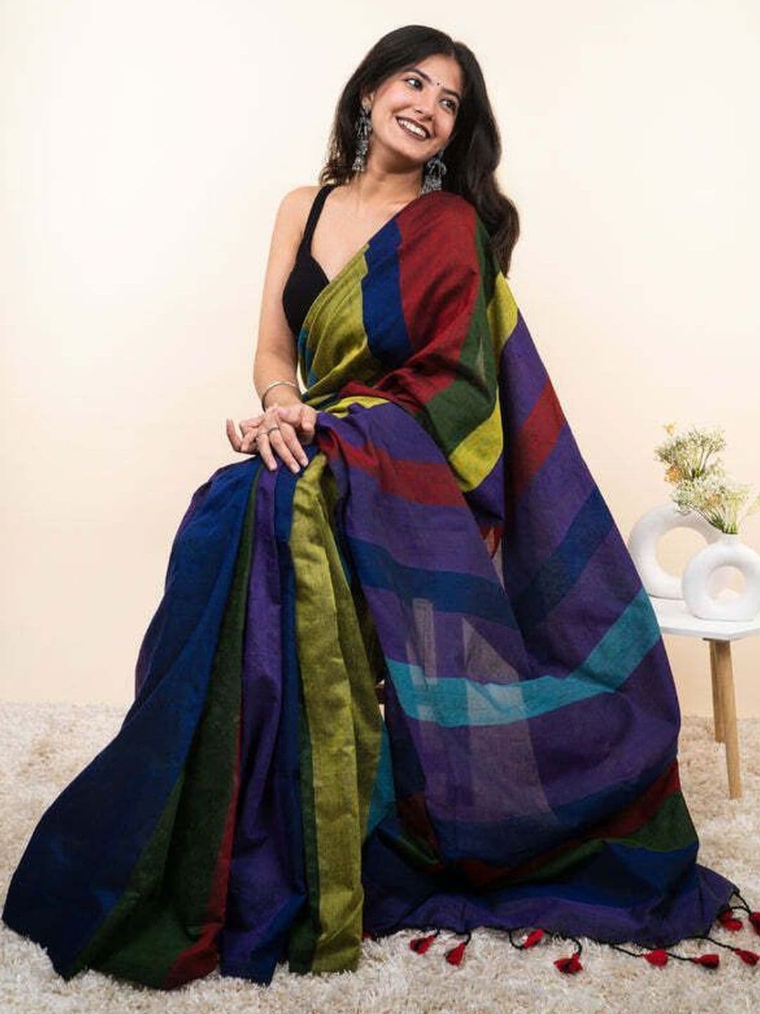 sourav biswas Striped Pure Cotton Handloom Saree thumbnail 3