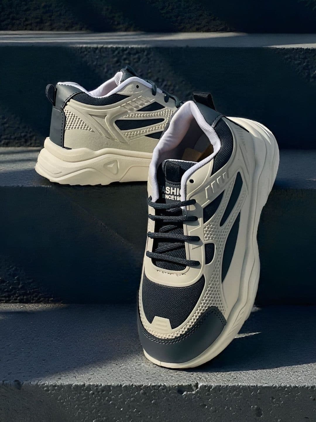 The Roadster Lifestyle Co Walking Non-Marking Sports Shoes thumbnail 3
