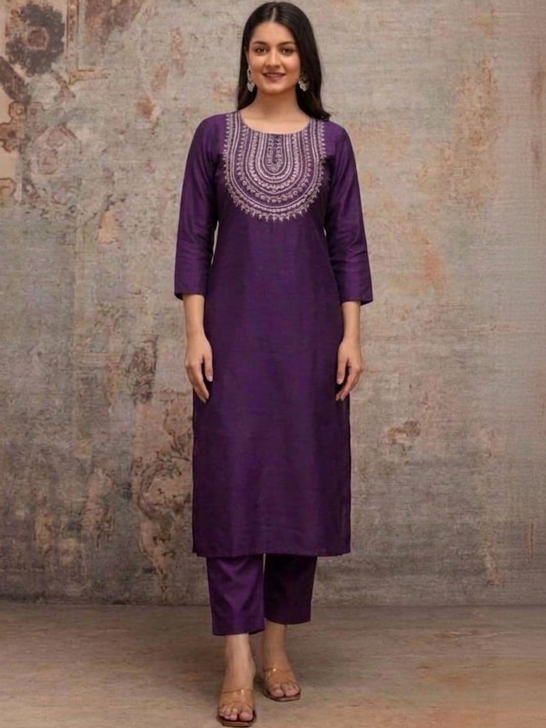 TIBAKKDI Women Floral Embroidered Regular Thread Work Kurta with Trousers & With Dupatta thumbnail 2