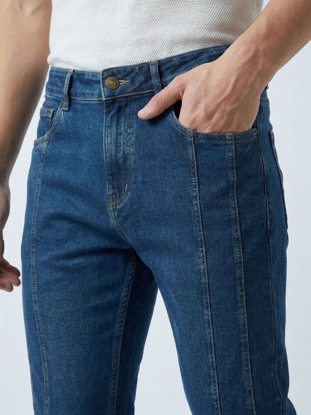 The Roadster Lifestyle Co Men Pure Cotton Light Fade Clean Look Jeans thumbnail 6