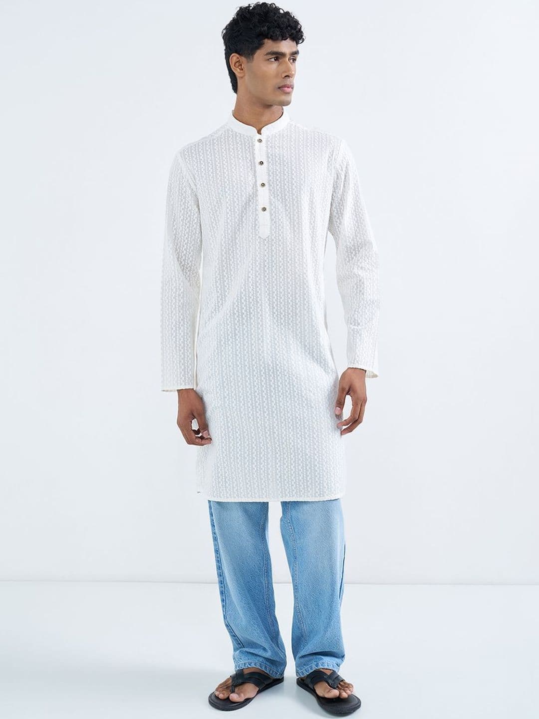 indus route by Pantaloons Men Ethnic Motifs Embroidered Chikankari Kurta thumbnail 2