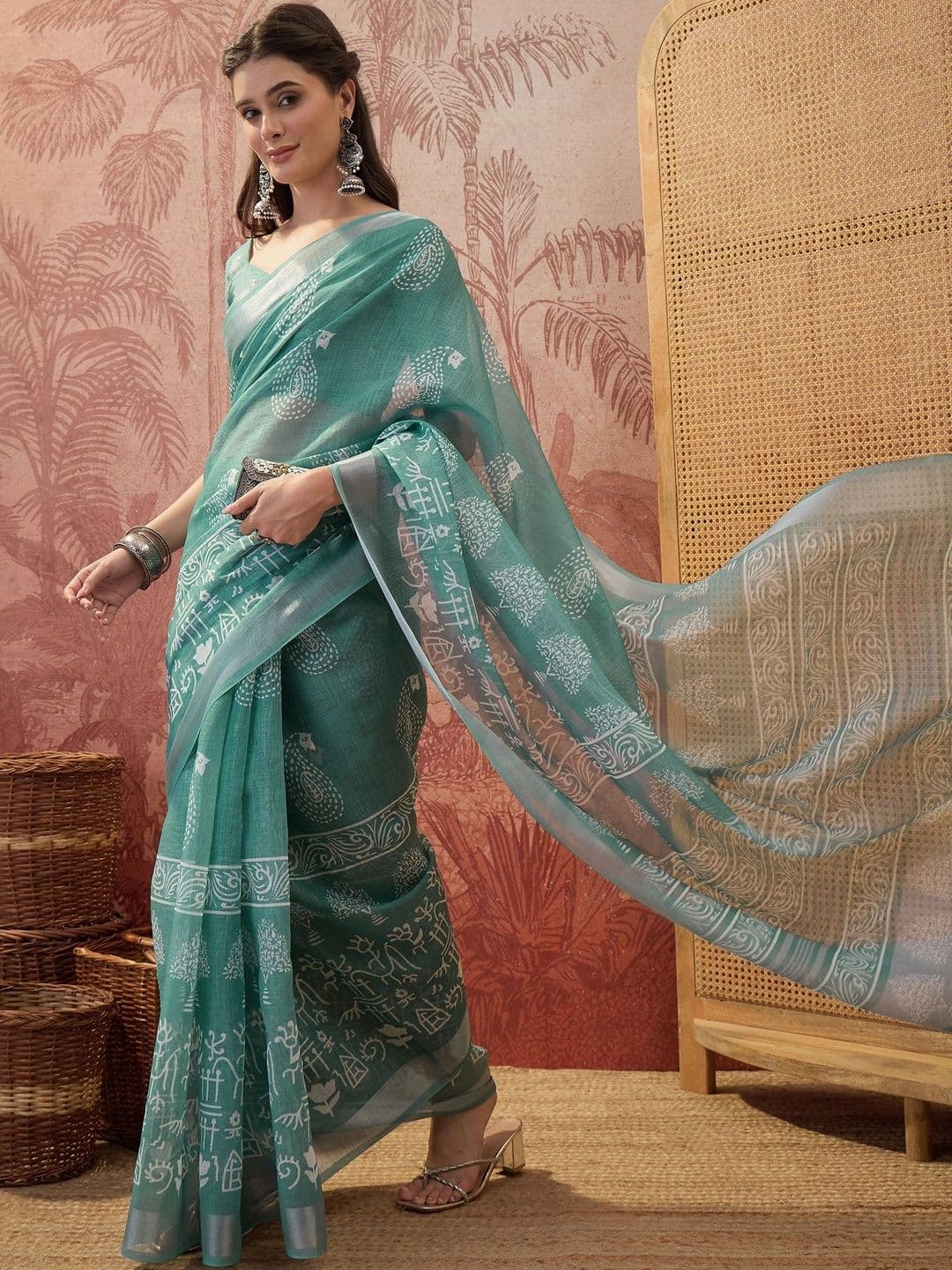 Sangria Digital Printed Linen Saree With Blouse Piece thumbnail 4