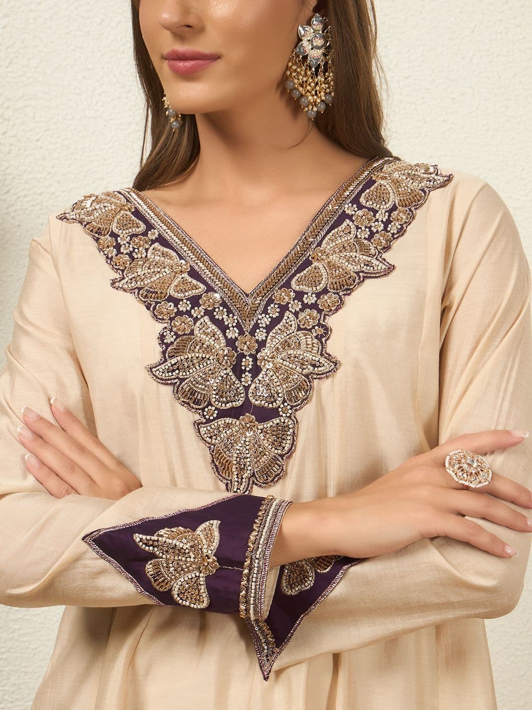 Honky Tonky Women Ethnic Motifs Embroidered Regular Thread Work Kurti with Palazzos & With Dupatta thumbnail 6