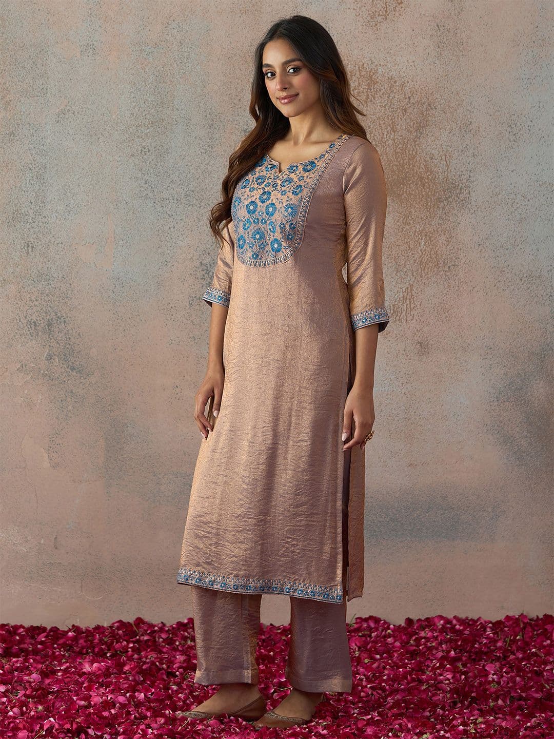 Anouk Mirage Women Ethnic Motifs Embroidered Regular Thread Work Kurta with Palazzos thumbnail 4