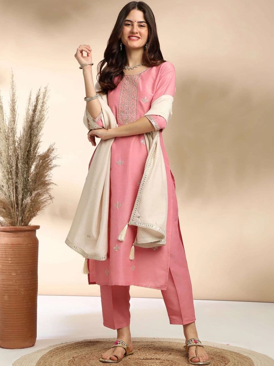 CLAVINET Women Ethnic Motifs Embroidered Regular Thread Work Kurta with Trousers & With Dupatta - view 1