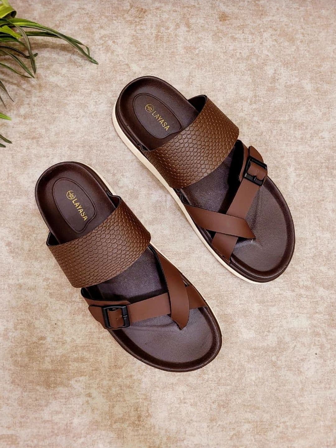 Layasa Men Slip-On thumbnail 3