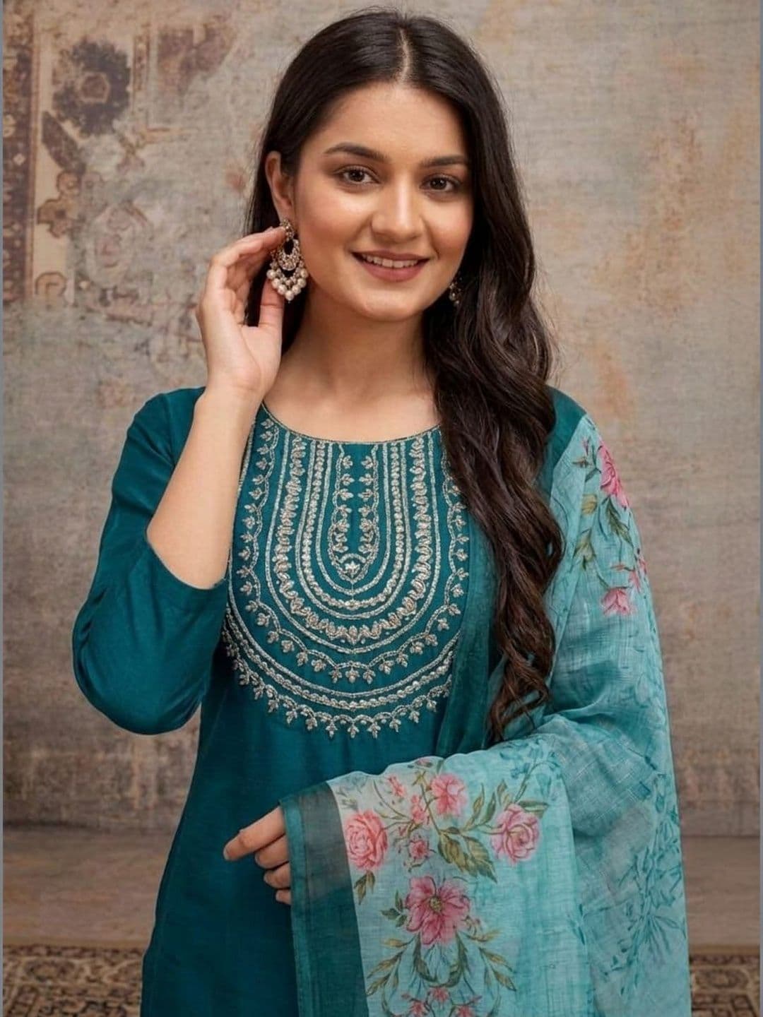 TIBAKKDI Women Ethnic Motifs Embroidered Regular Thread Work Kurta with Trousers & With Dupatta thumbnail 4