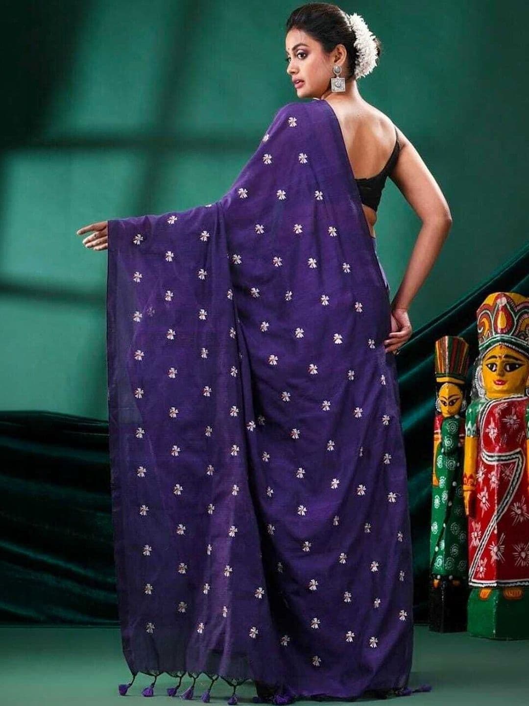 all about you Embellished Embroidered Handloom Khadi Saree thumbnail 2