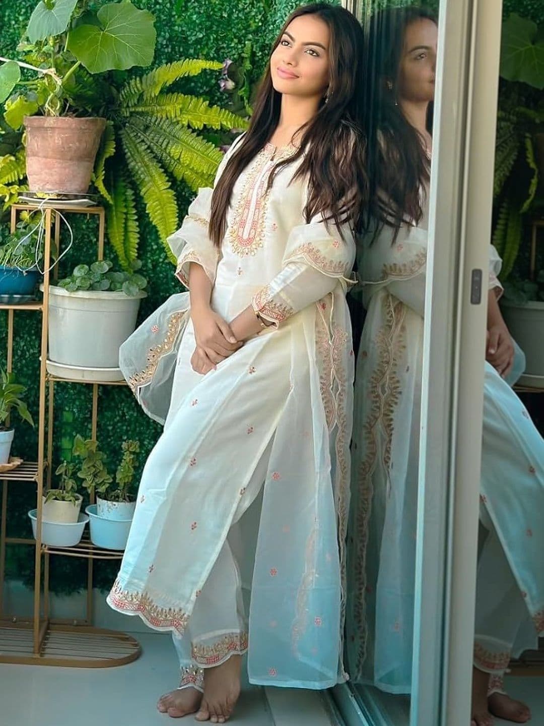 CLAVINET Women Ethnic Motifs Embroidered Regular Thread Work Kurta with Trousers & With Dupatta - view 1