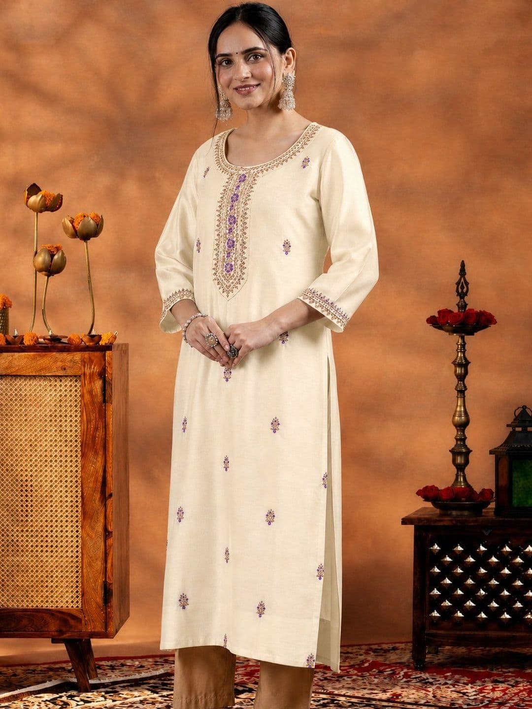 rarethread Women Ethnic Motifs Embroidered Thread Work Kurta thumbnail 2