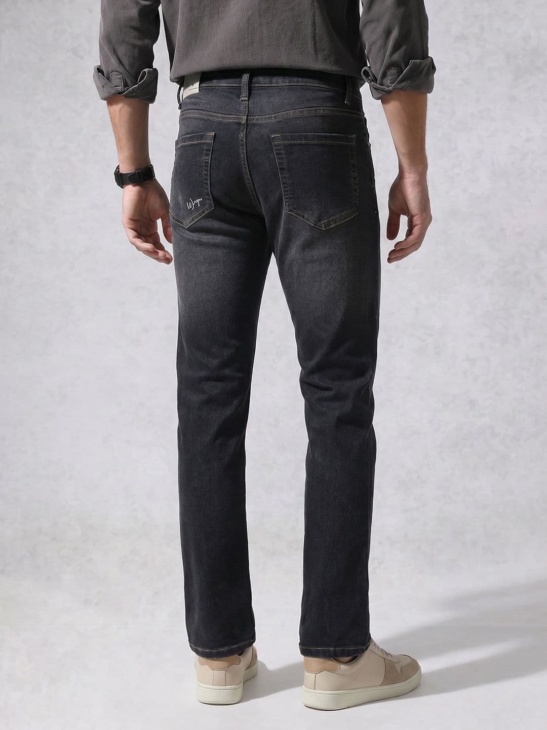 WROGN Men Straight Fit Light Fade Stretchable Jeans thumbnail 6