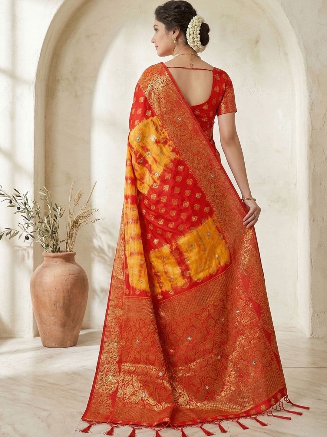 KALINI Bandhani Zari Silk Blend Leheriya Saree thumbnail 2