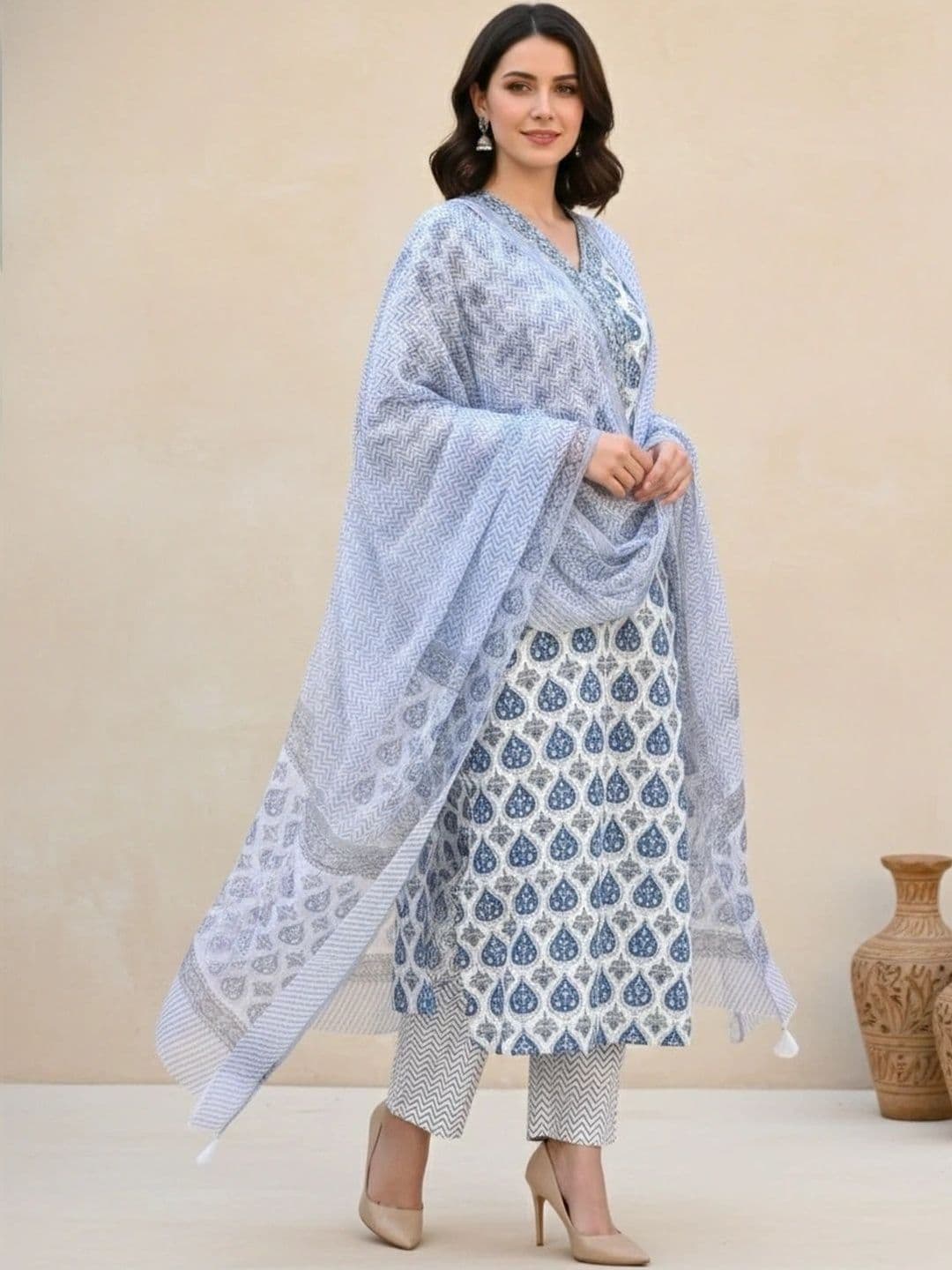 Sangria Printed V-Neck Kurta Sets thumbnail 2
