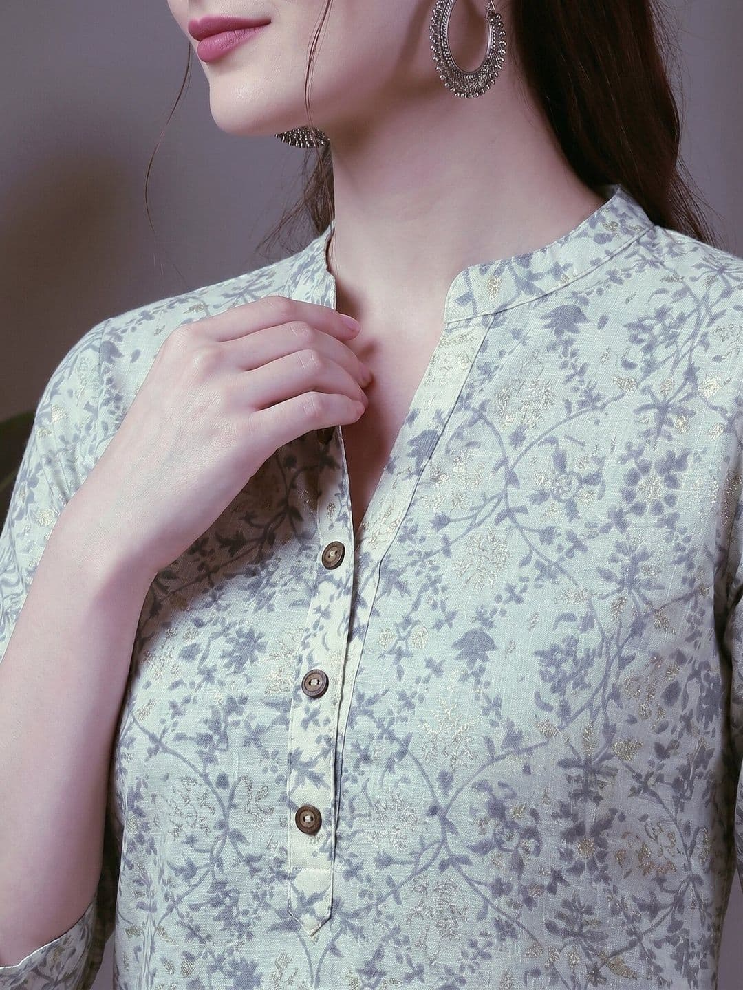 Sangria Floral Printed Pure Cotton Mandarin Collar Straight Short Kurti thumbnail 5