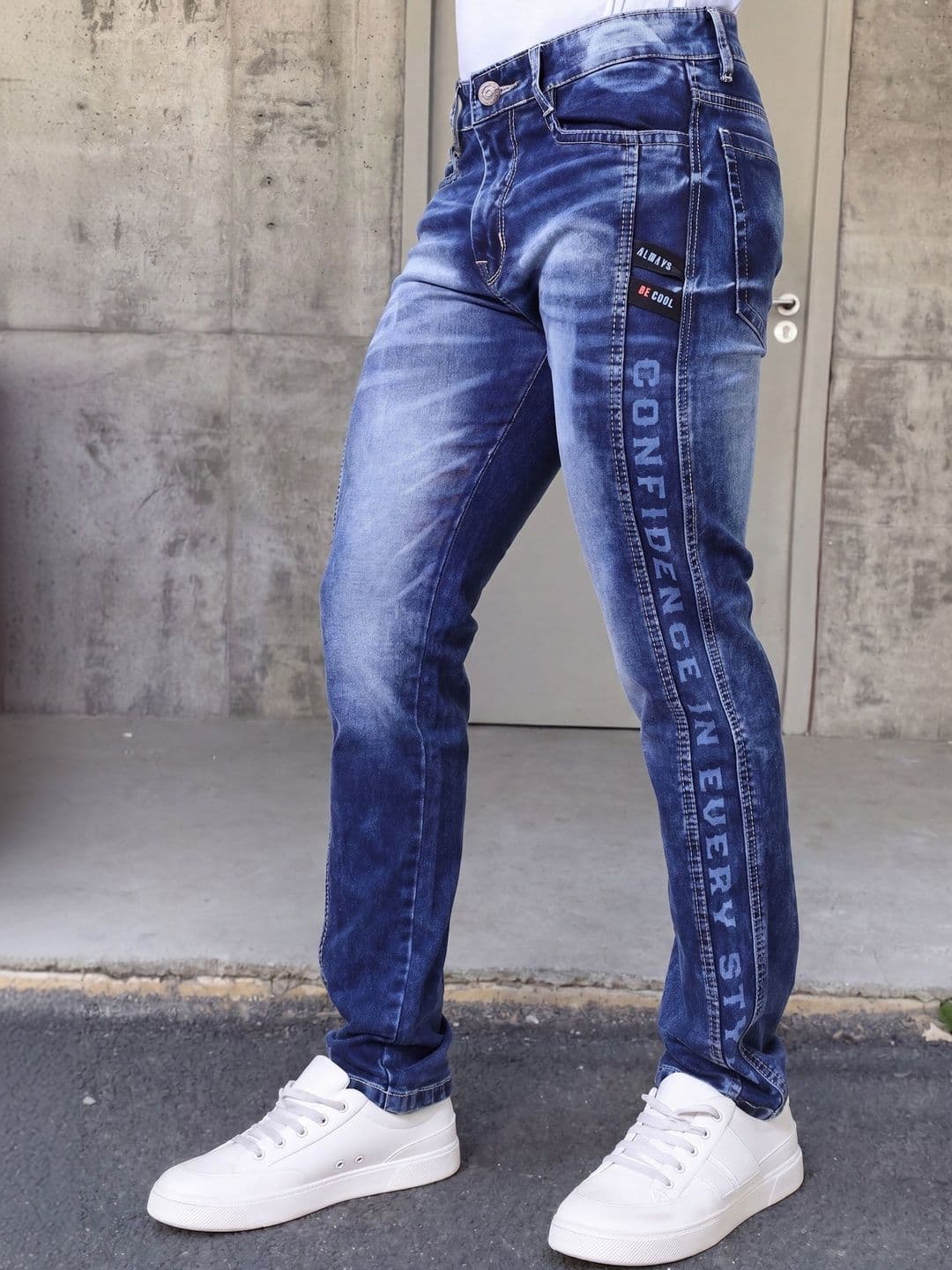 GEX Men Regular Fit Mid-Rise Light Fade Jeans thumbnail 4