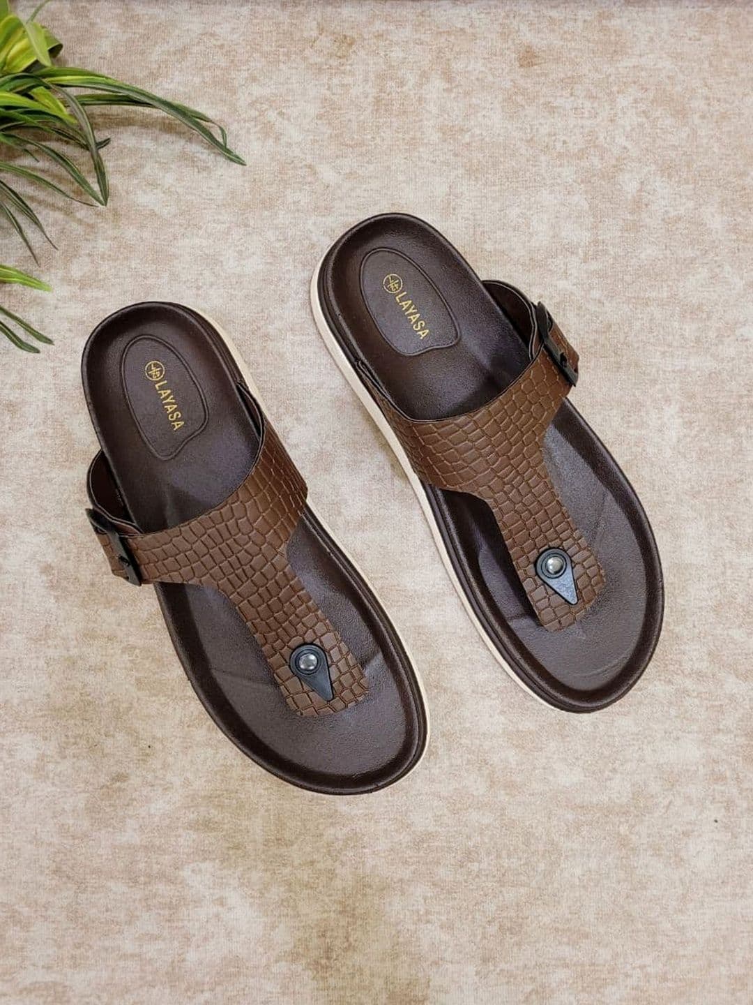 Layasa Men Thong Flip-Flops thumbnail 3
