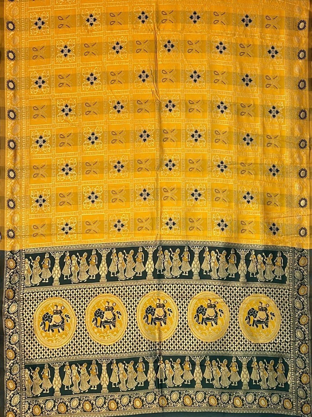 SZN Ethnic Motifs Zari Silk Blend Handloom Banarasi Saree thumbnail 5