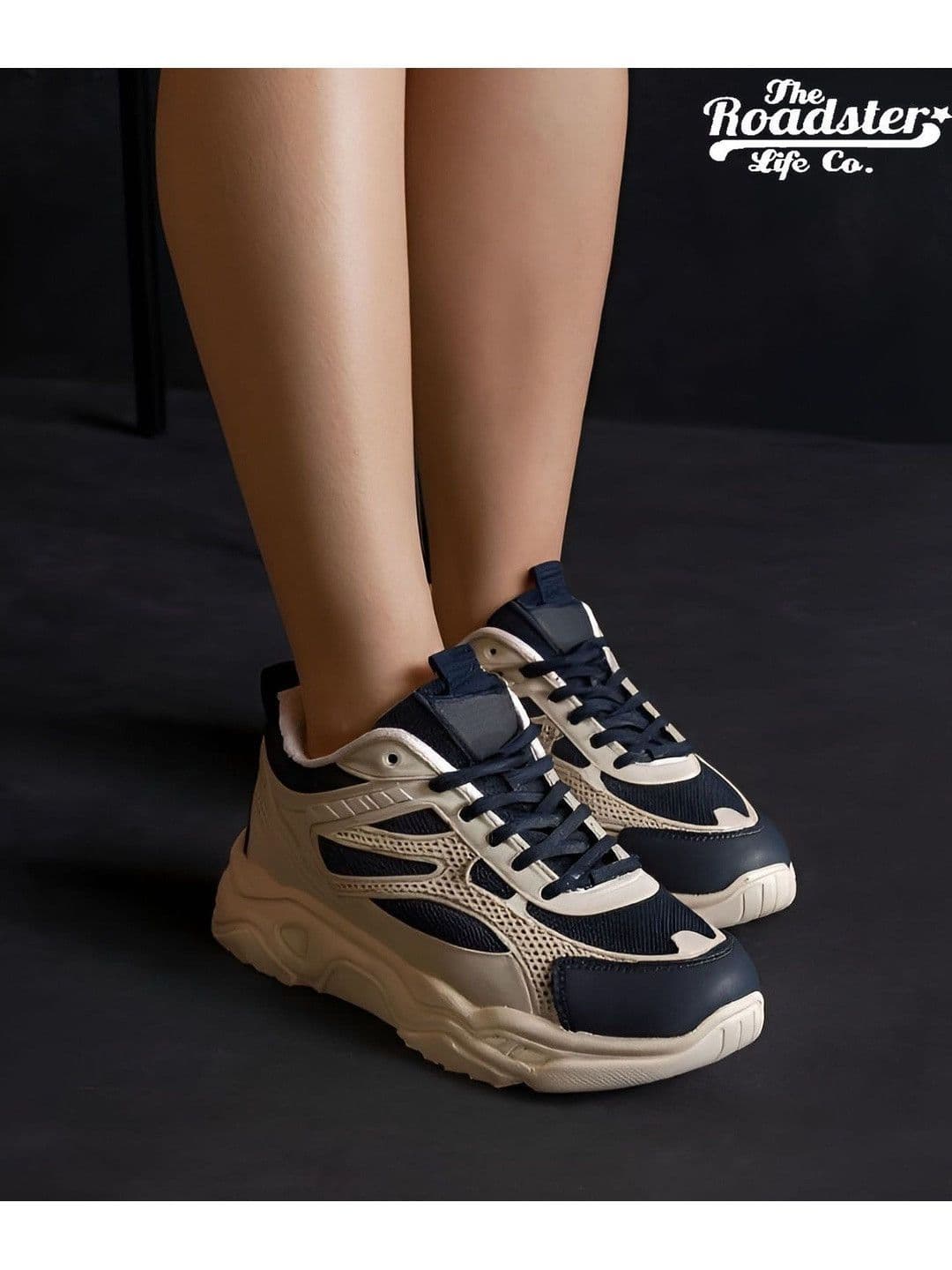 The Roadster Lifestyle Co Walking Non-Marking Sports Shoes thumbnail 2