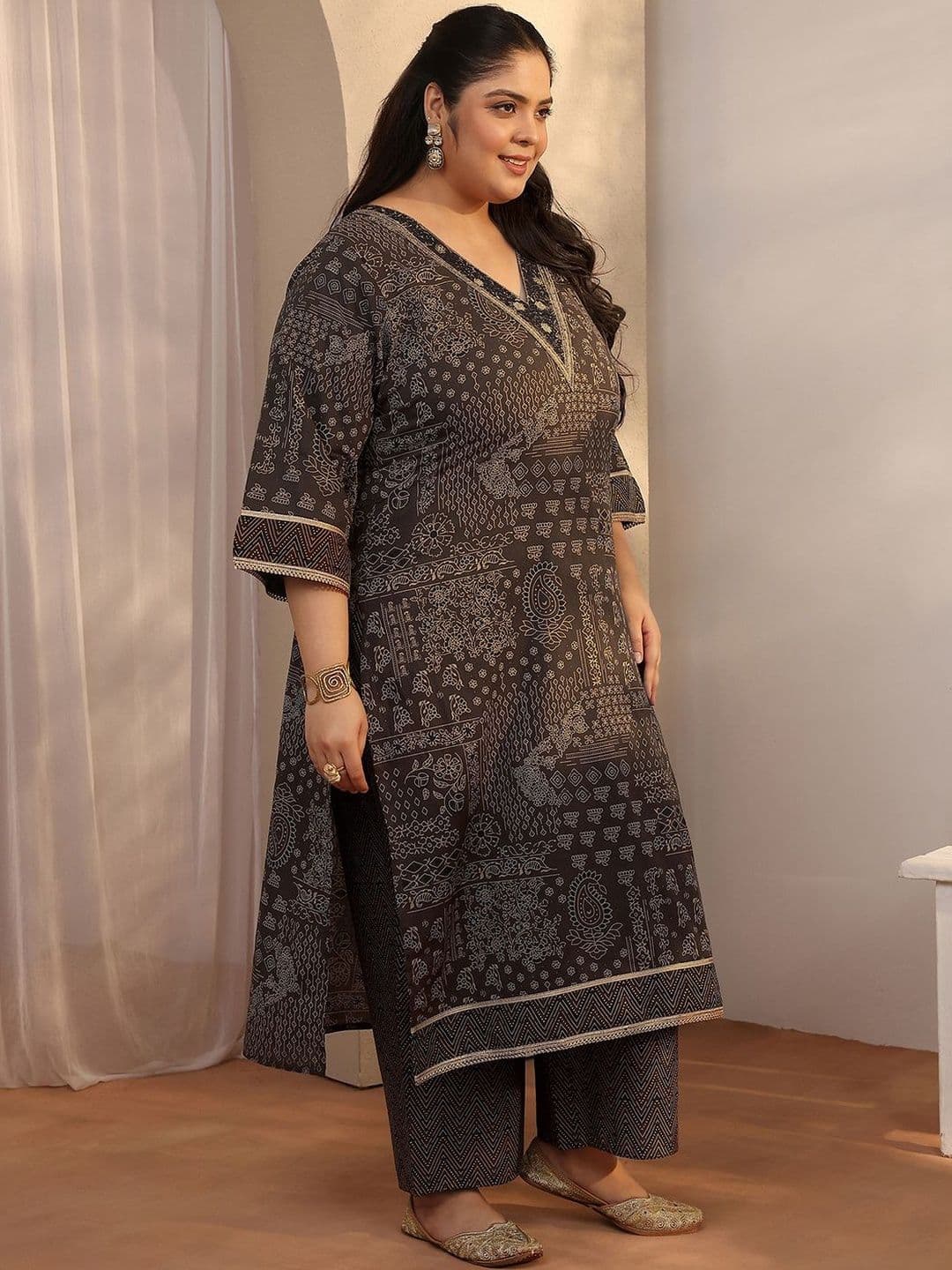 EXTRA LOVE BY LIBAS Plus Size Women Ethnic Motifs Printed Kurta with Trousers & Dupatta thumbnail 5