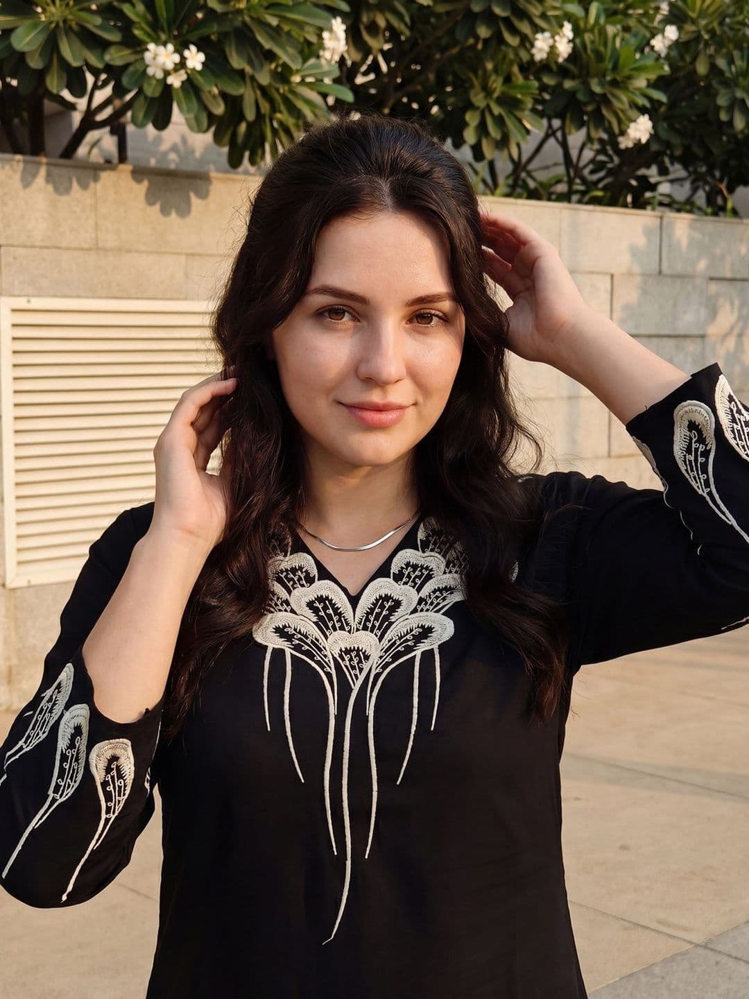 Indo Era Women Ethnic Motifs Embroidered Regular Thread Work Kurta with Trousers thumbnail 4