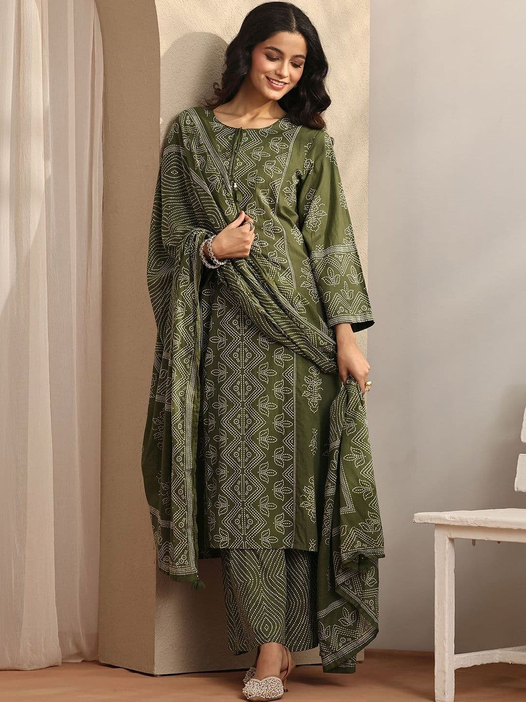 Libas Women Ethnic Motifs Printed Regular Kurta with Palazzos & With Dupatta thumbnail 4