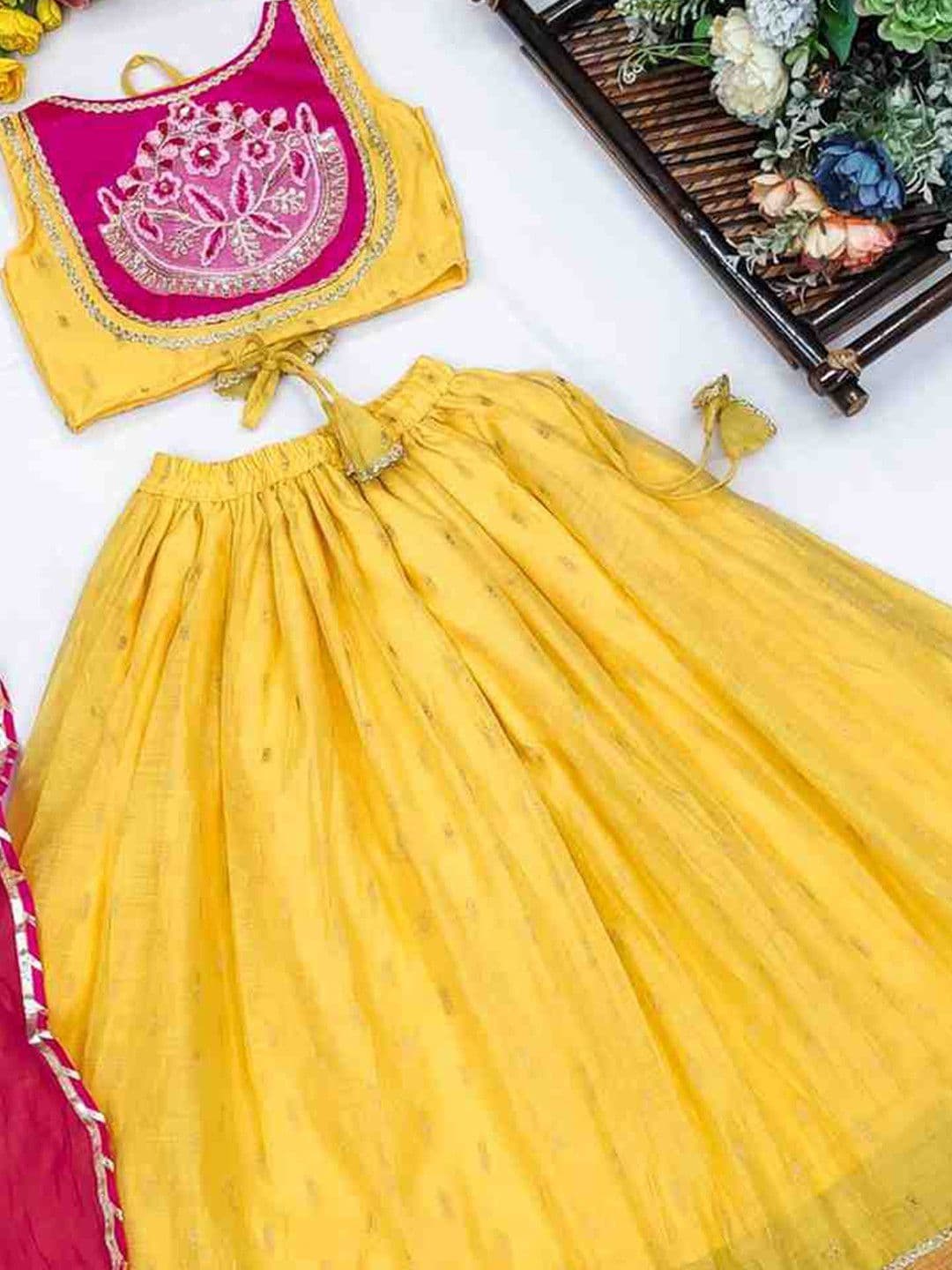 RJ ONLINE Girls Thread Work Tie and Dye Semi-Stitched Lehenga & Blouse With Dupatta thumbnail 7