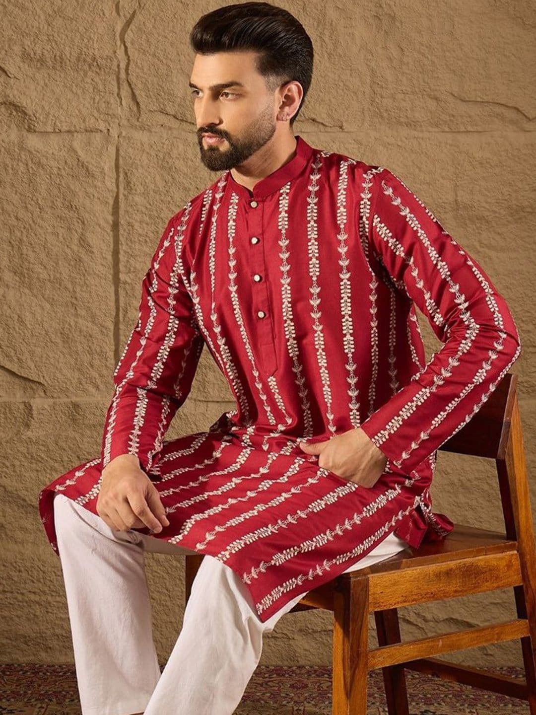 House of Pataudi Men Ethnic Motif Printed Straight Kurta thumbnail 5