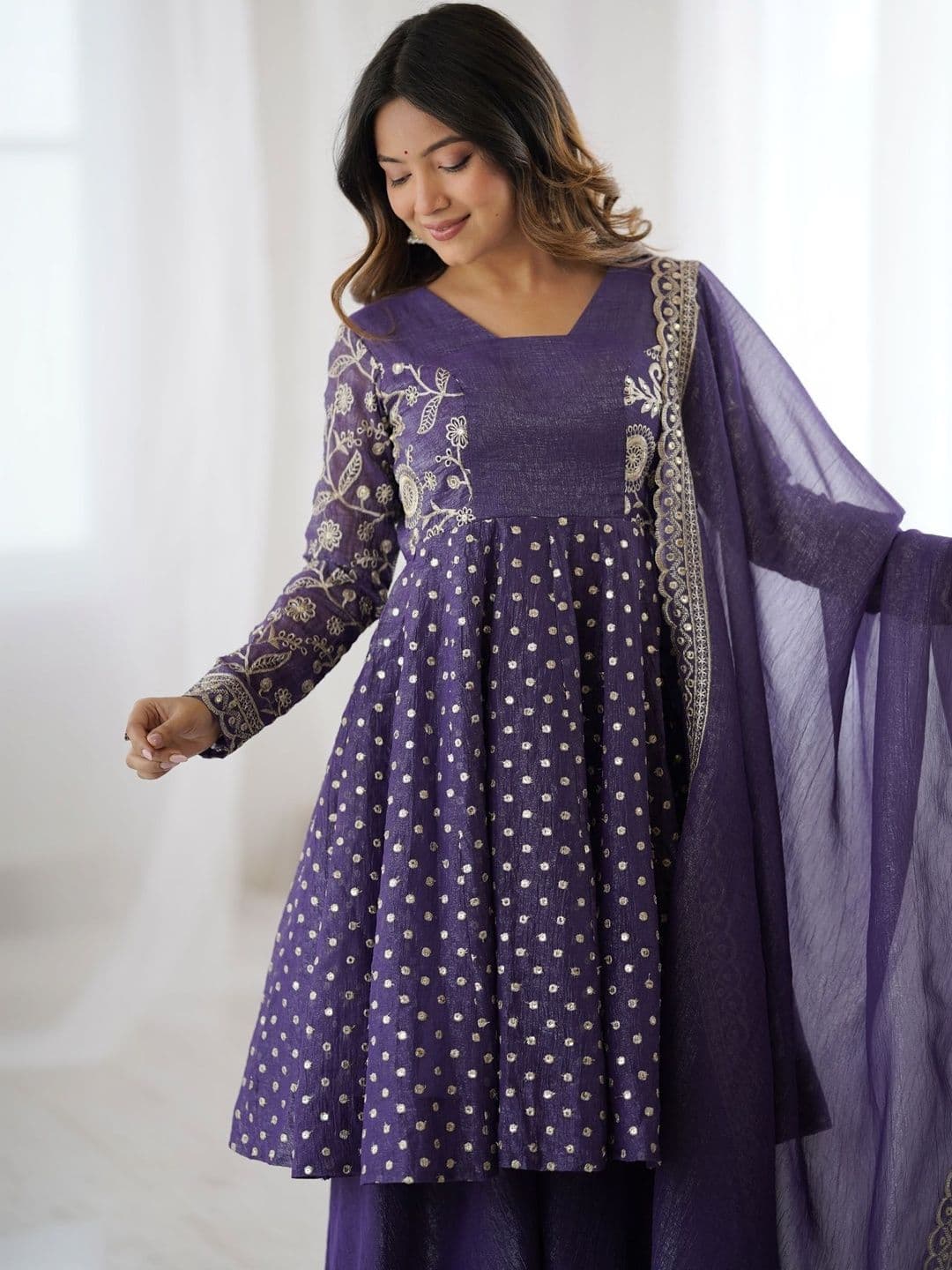 MARUTI VASTRAM Women Ethnic Motifs Printed Empire Thread Work Pure Silk Kurta with Sharara & With Dupatta thumbnail 7