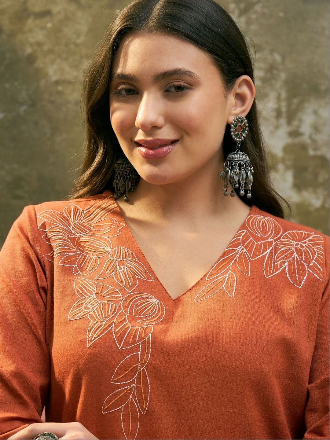 Sangria Printed Cotton V-Neck Calf Length Straight Kurtas thumbnail 2