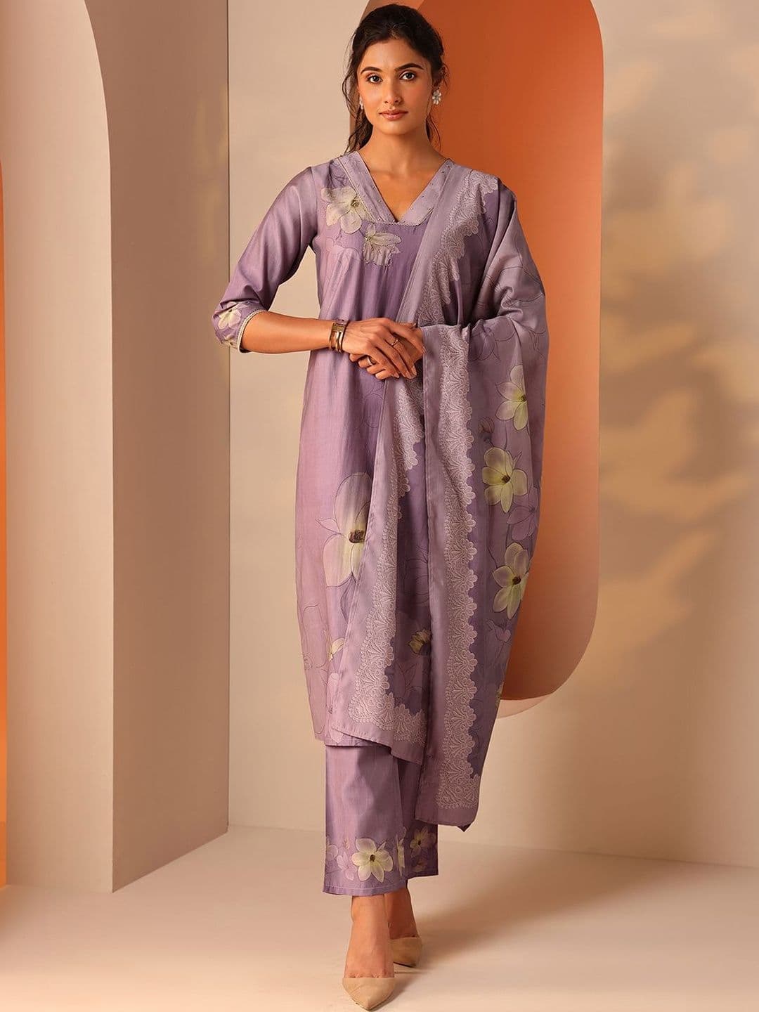 Libas Women Floral Printed Regular Thread Work Kurta with Trousers & With Dupatta - view 1
