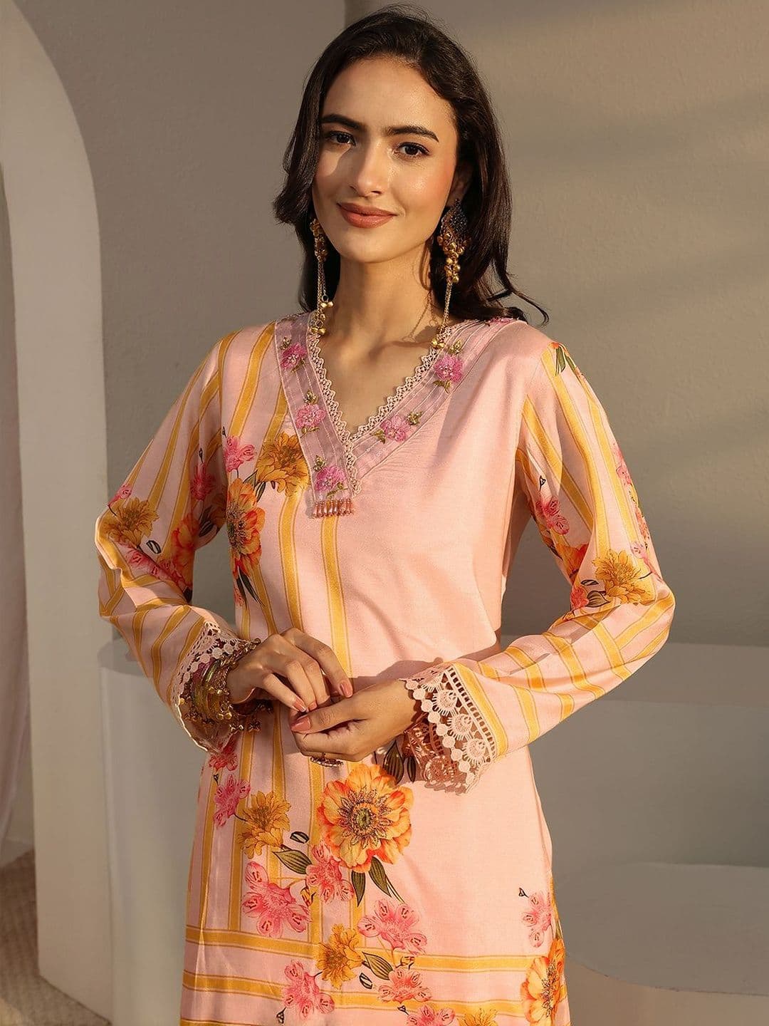 Libas Peach Floral Printed Straight Kurta Set thumbnail 6