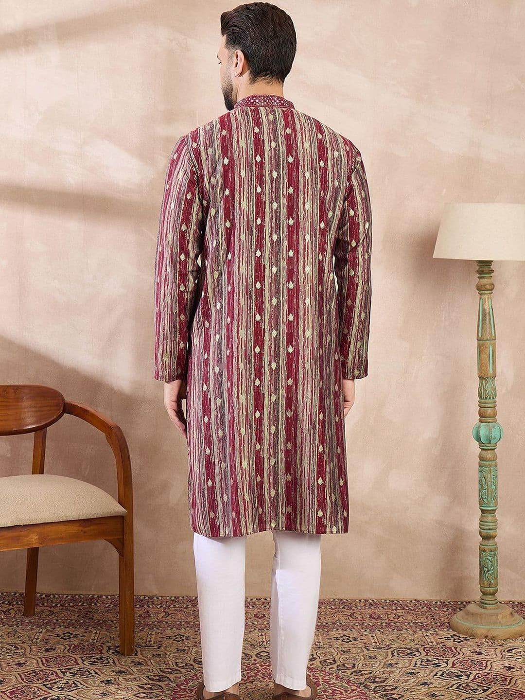 House of Pataudi Printed Mandarin Collar Knee Length Straight Kurta thumbnail 4