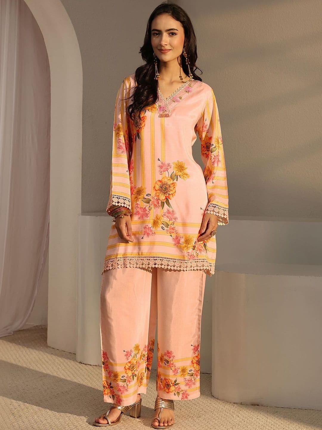 Libas Peach Floral Printed Straight Kurta Set thumbnail 7
