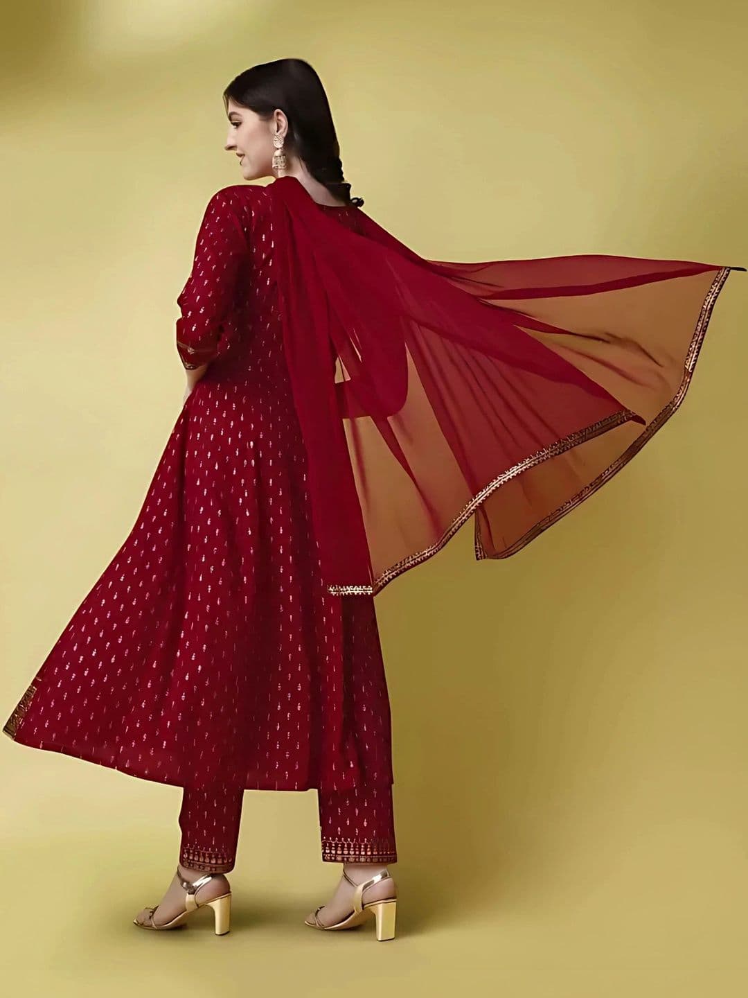 QUEENSFAB Women Ethnic Motifs Printed Tiered Thread Work Kurta with Trousers & With Dupatta thumbnail 5