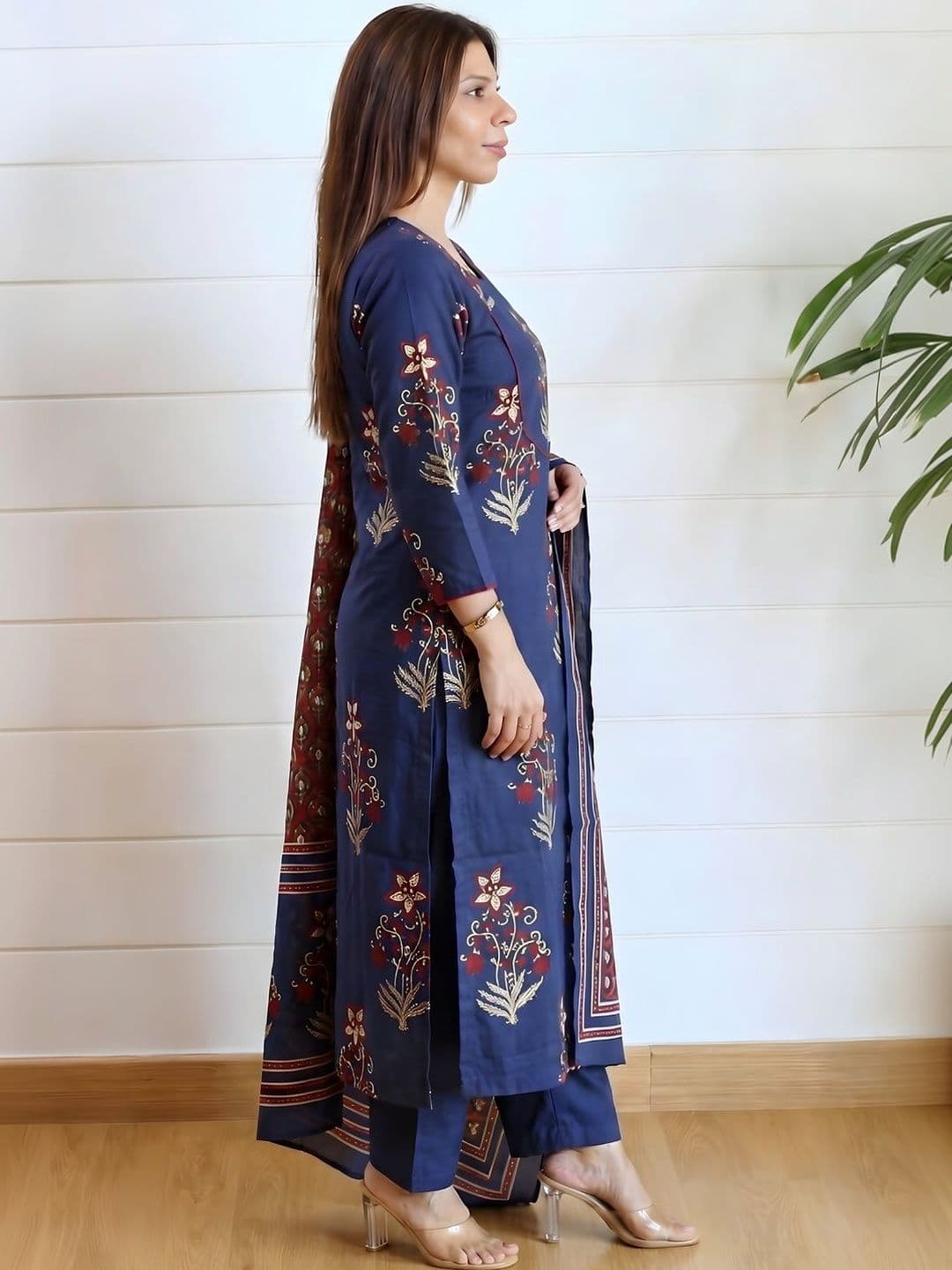 MYRIE Women Ethnic Motifs Printed Regular Thread Work Kurta with Trousers & With Dupatta thumbnail 4