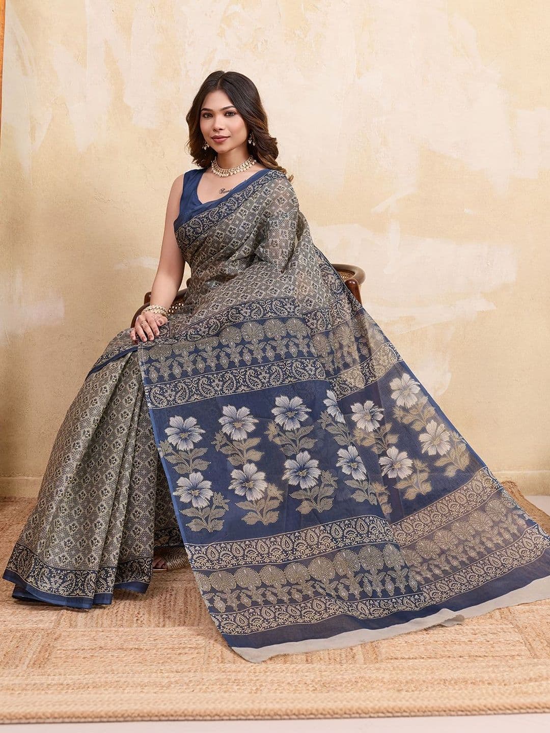 SHANVIKA Ethnic Motifs Pure Cotton Handloom Saree thumbnail 2