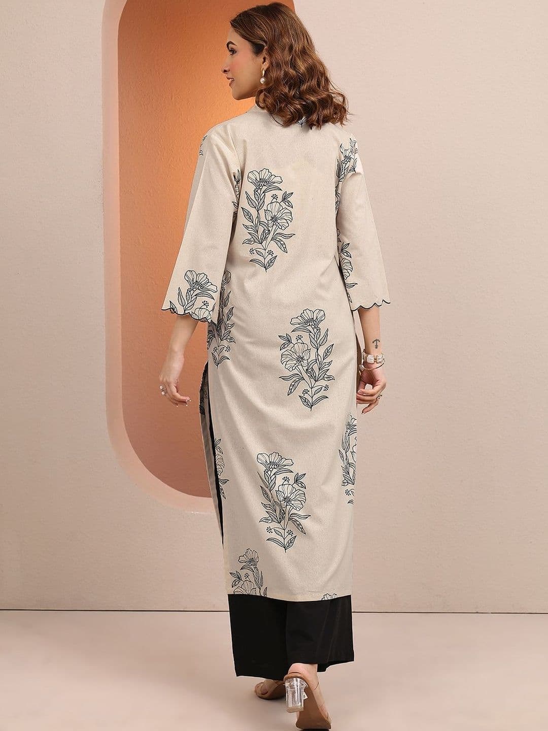 Libas Women Floral Printed Flared Sleeves Floral Kurta thumbnail 3