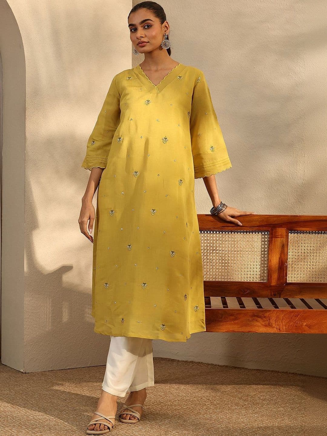 Libas Women Embellished Mirror Work Kurta - view 1