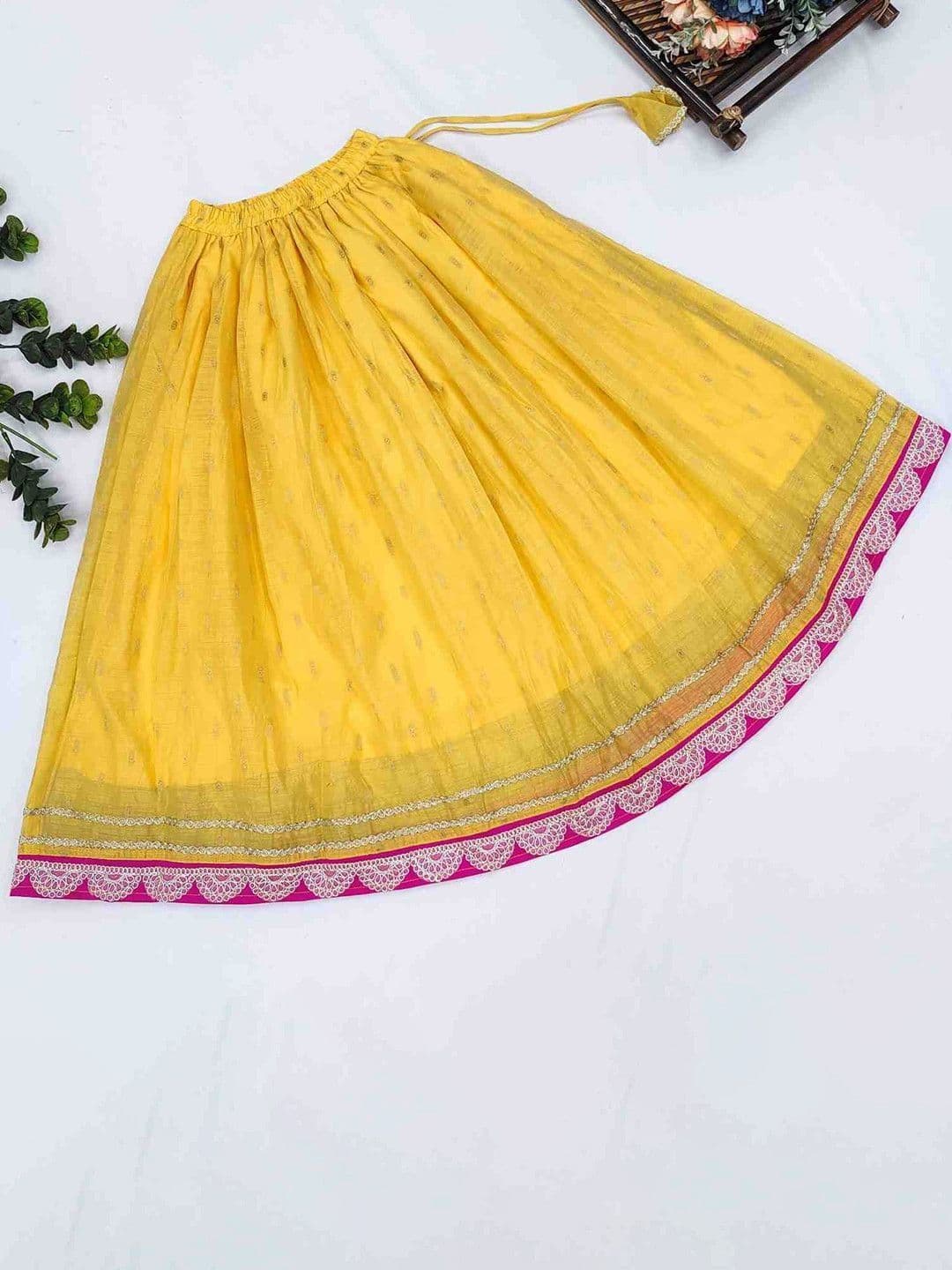 RJ ONLINE Girls Thread Work Tie and Dye Ready to Wear Lehenga & Blouse With Dupatta thumbnail 7