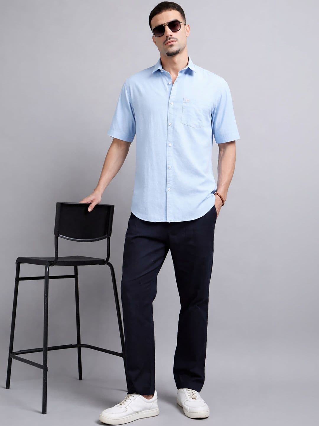 U.S. PITCHERS Men's Regular Fit Casual Shirt with Curved Hem thumbnail 5