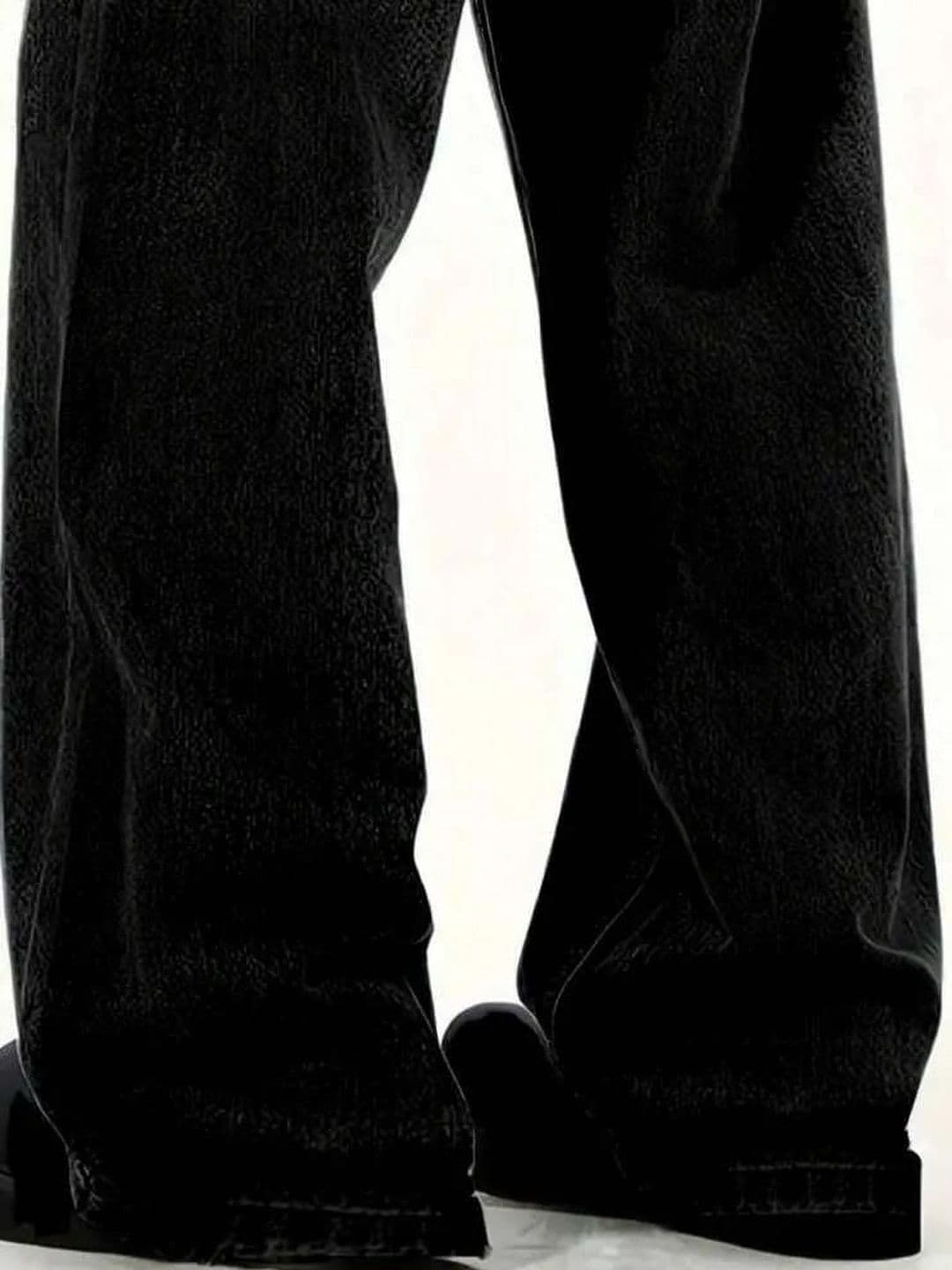 Kotty Men Relaxed Fit Low-Rise Light Fade Jeans thumbnail 3