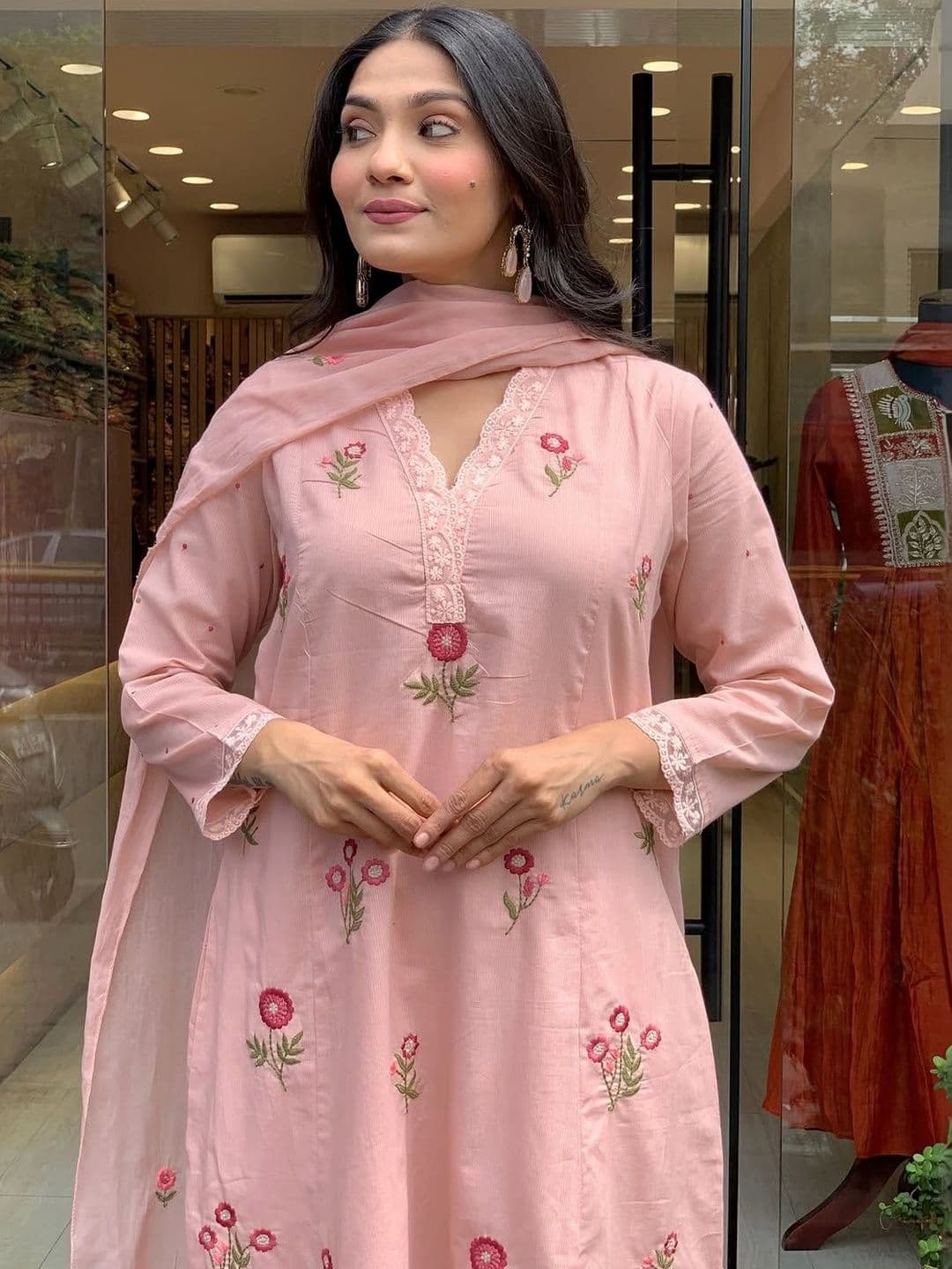 Sangria Self Design Chanderi Silk V-Neck Kurta & Trousers With Dupatta thumbnail 5