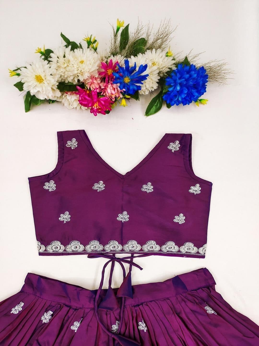RJ ONLINE Embellished Silk Lehenga Choli thumbnail 4