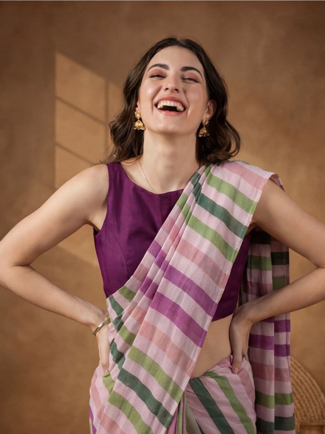 Jaipur Kurti Striped Pure Linen Saree thumbnail 3