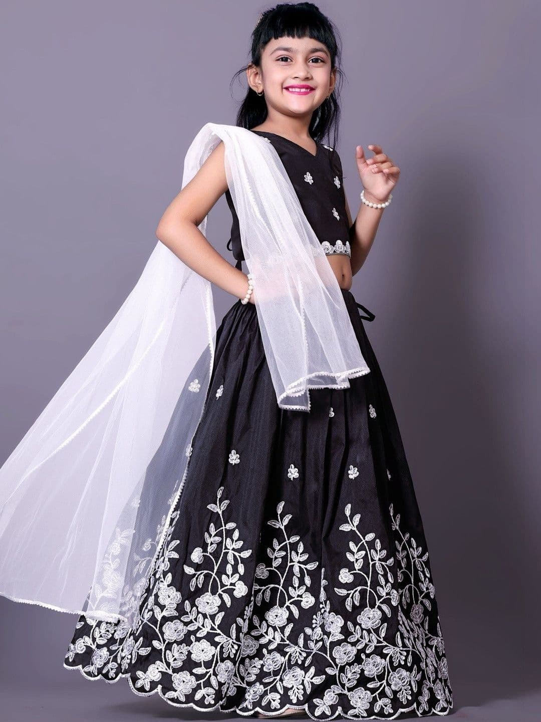 RJ ONLINE Girls Embroidered Thread Work Tie and Dye Ready to Wear Lehenga & Blouse With Dupatta thumbnail 4
