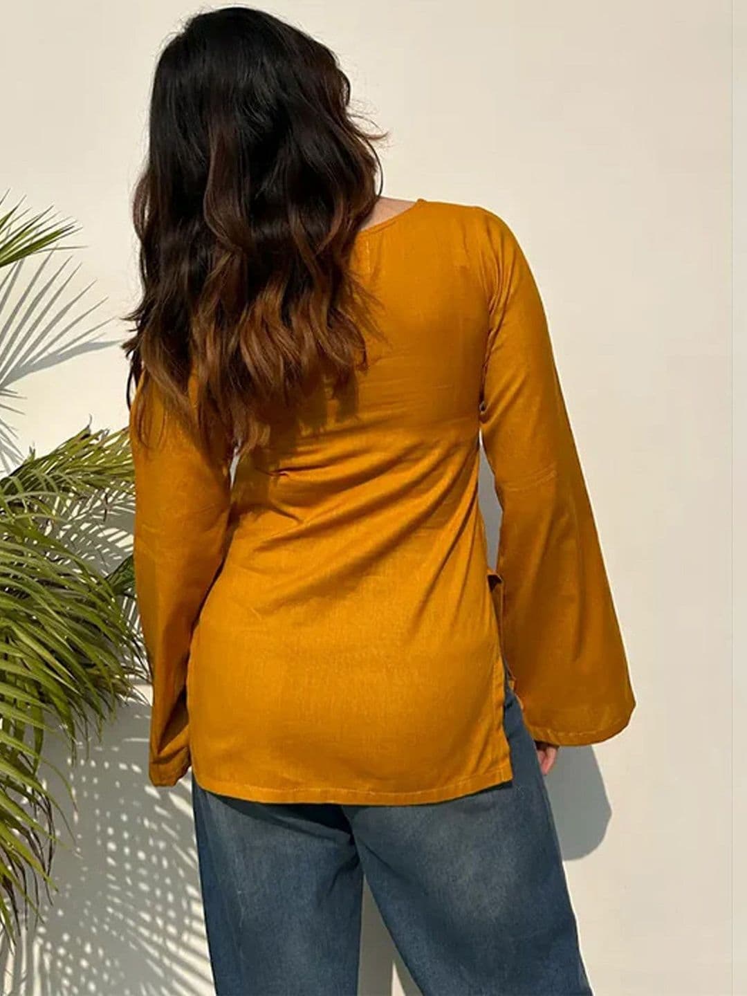 Light Daisy Women Cotton V-Neck Bell Sleeves Solid Kurta thumbnail 3