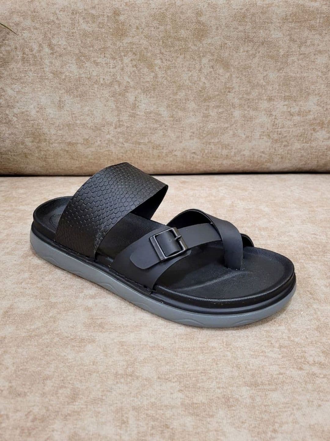 Layasa Men Slip-On thumbnail 2