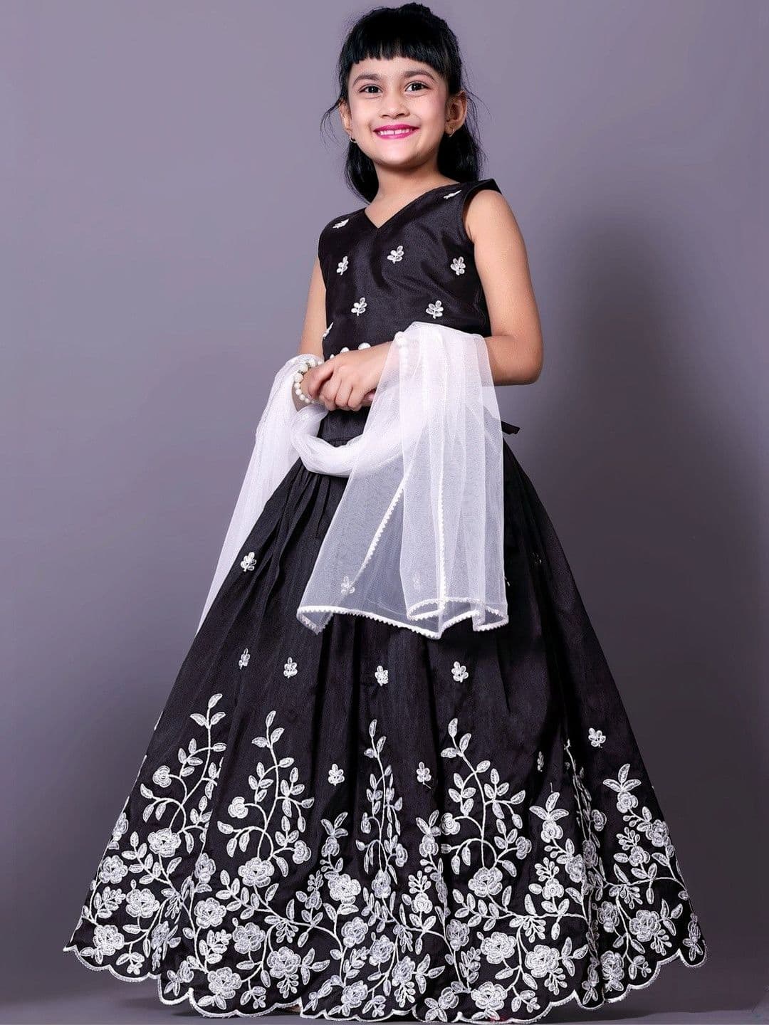 RJ ONLINE Girls Embroidered Thread Work Tie and Dye Ready to Wear Lehenga & Blouse With Dupatta thumbnail 5